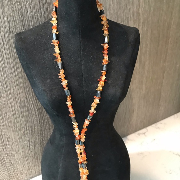 Amber Magnetic Necklace - Picture 2 of 3